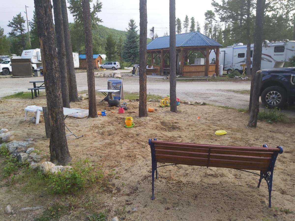 Blue River Cabins & Campgrounds Eksteriør bilde